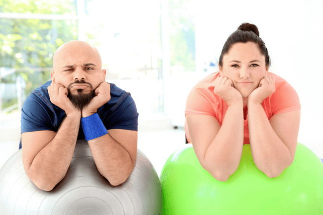 Les hommes et les femmes perdent du poids